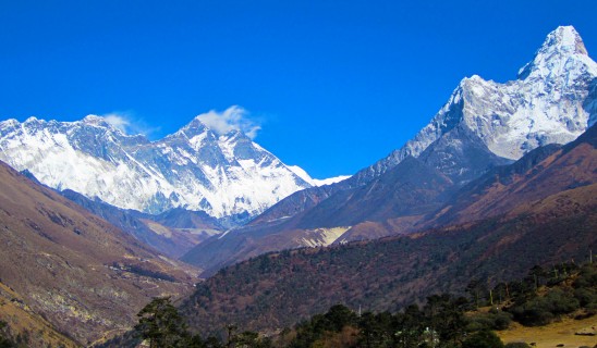 Everest - Ama Dablam Base Camp & Chitwan National Park